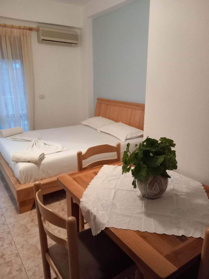 Irini'S Guesthouse Qeparo Exterior photo